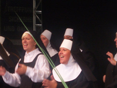 100_8667